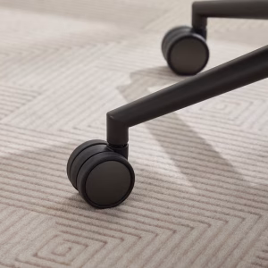 Alternative view of Silla con altura ajustable y ruedas, color hueso -Elle Decor