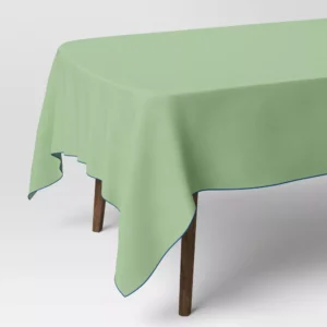Mantel rectangular color verde de 104" x 60" -Room Essentials
