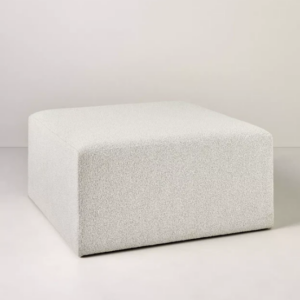 Mueble Otomano en tejido bouclé color avena -Hearth & Hand