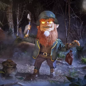 Duende malvado animado de 4,5 pies con luces LED "Wicked Woods" -Home Accents Holiday