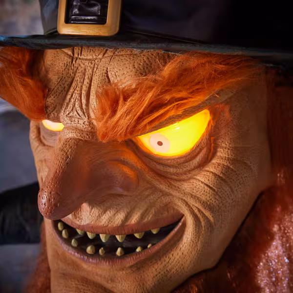 Duende malvado animado de 4,5 pies con luces LED "Wicked Woods" -Home Accents Holiday - Imagen 3
